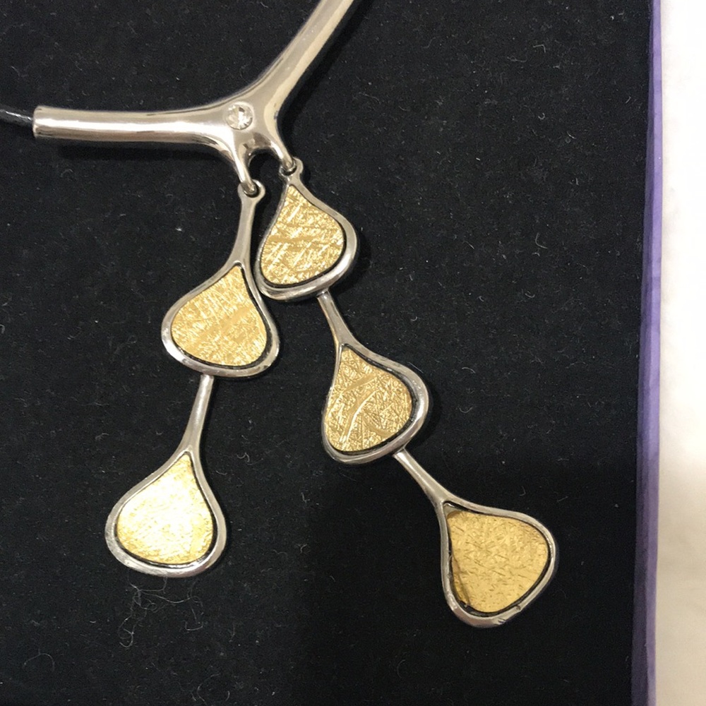 Statement Necklace - Picture 2 of 2